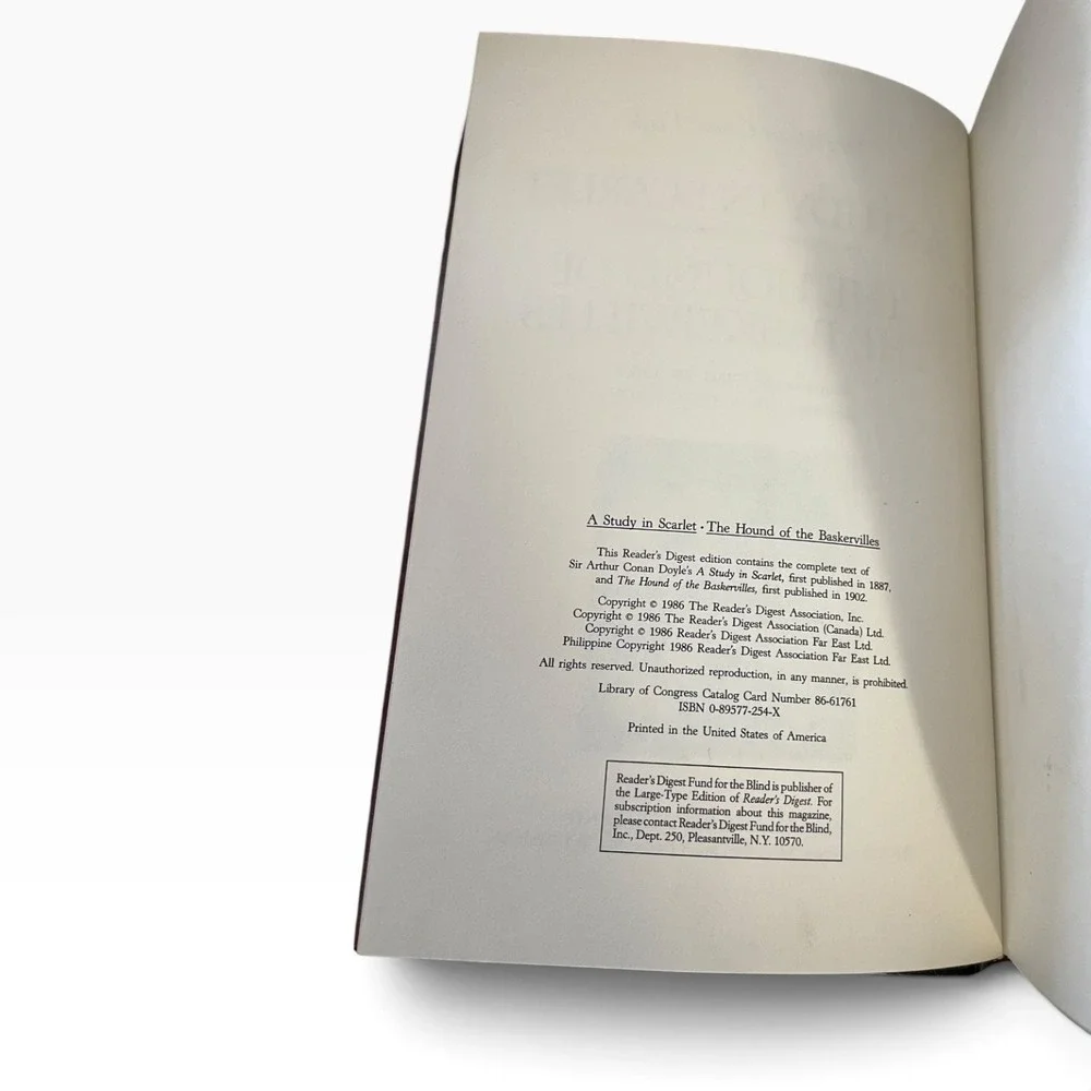 A Study in Scarlet & The Hound of the Baskervilles by Sir Arthur Conan Doyle